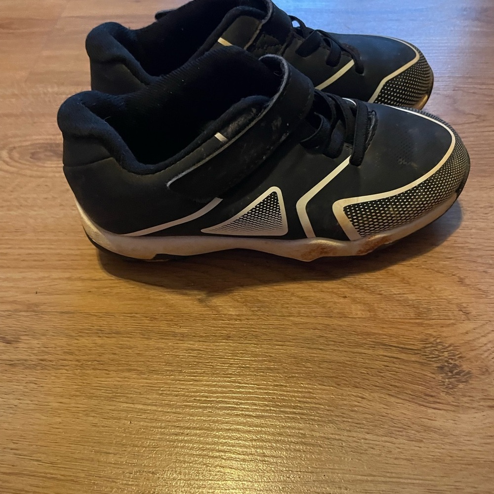 Black and White Athletic cleats Shoes